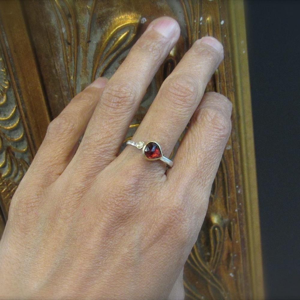 14k solid yellow gold and sterling silver ring. - Picture 6 of 8